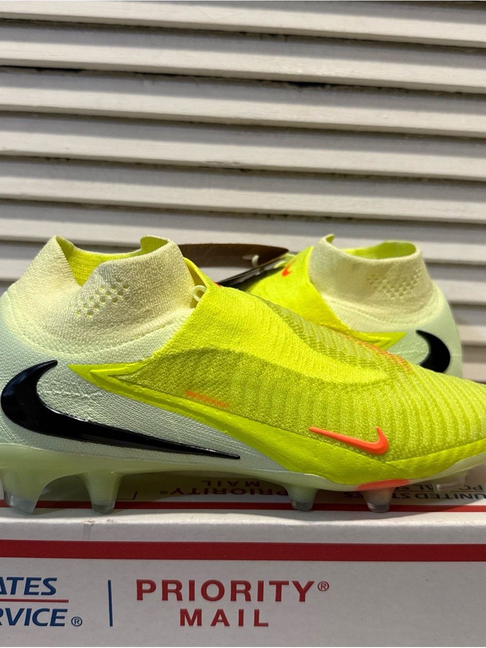 New Nike Phantom 6 High Elite FG Soccer Cleats Men’s Sizes IO4447-800